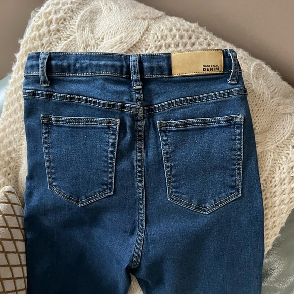 NASTY GAL Stretch HIGH RISE High Waisted SKINNY Soft JEANS UK 10 EU 38 - Picture 11 of 16
